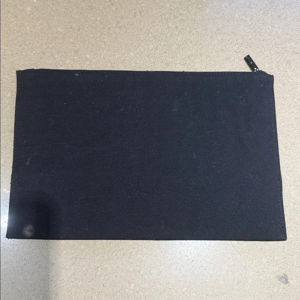 CHANEL Black Beauté Cosmetic Bag